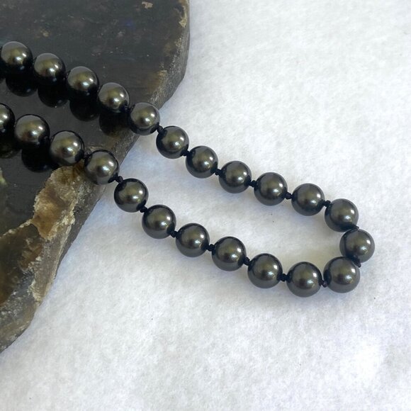 Sterling Silver 925 Knotted Single Strand 8MM Round Green Pearl Necklace 17" - Picture 5 of 16